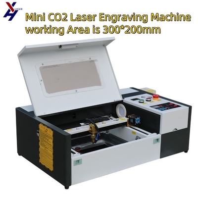 3020 Kleiner Lasergravierer 40W 50W Laser-Gummistempelmaschine Laserschnitzmaschine