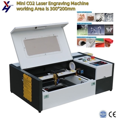 Billige 3020 40W 50W CNC-Laser-Schneidemaschine für Holzpapier Leder Acryl
